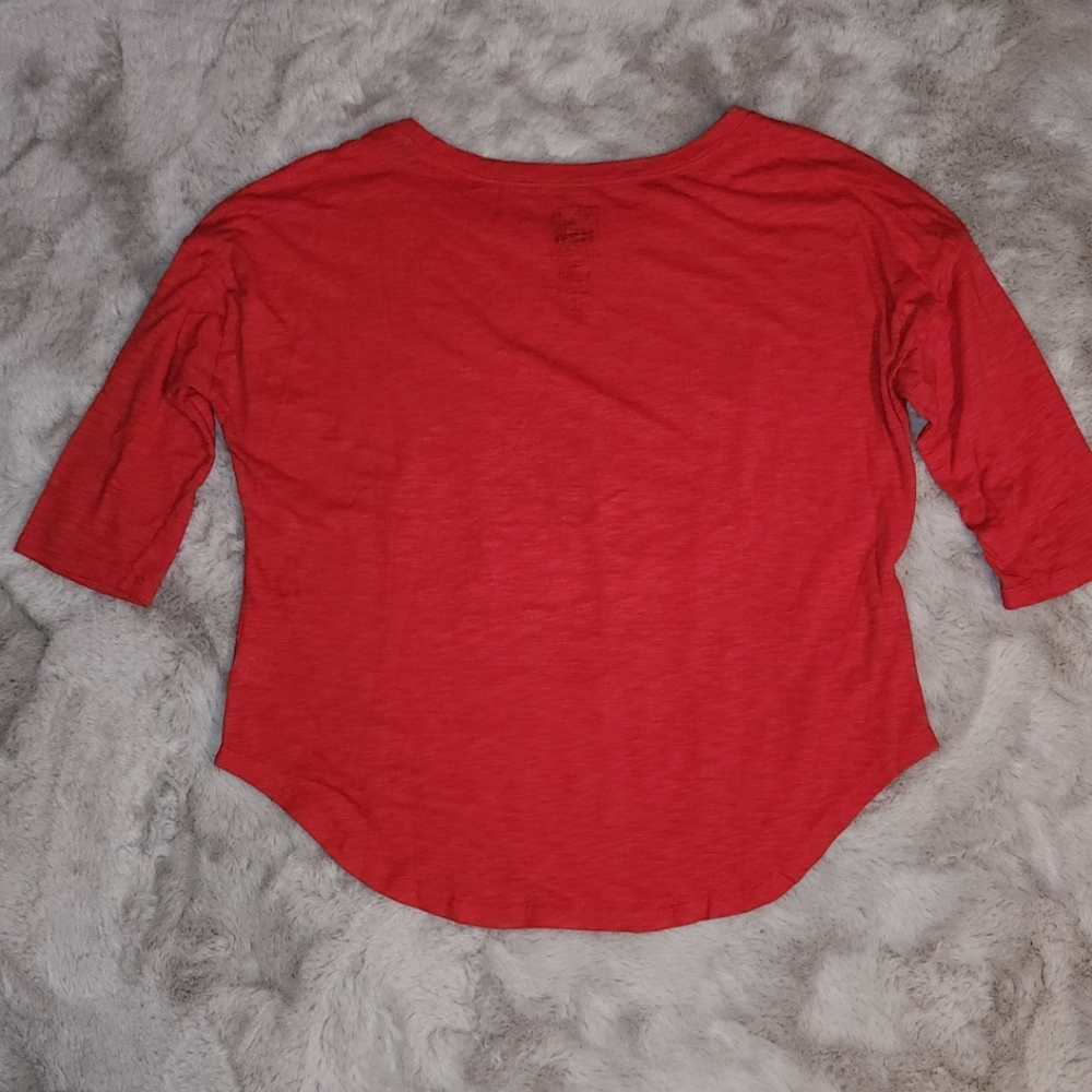 Marvel Heros shirt, junior's size large, color red - Picture 2 of 6